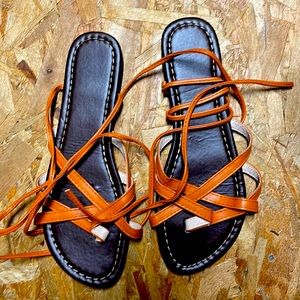 Gladiator sandals in orange!